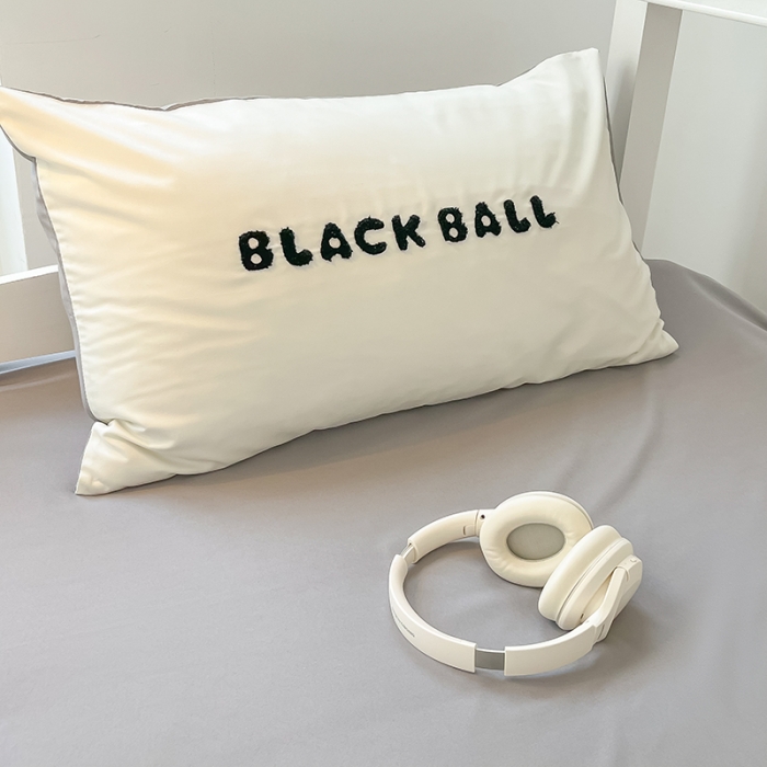 91家纺网 家纺一手货源 找家纺 眠帛 2023新款水洗棉毛巾绣煤球系列学生三件套六件套 煤球浅灰