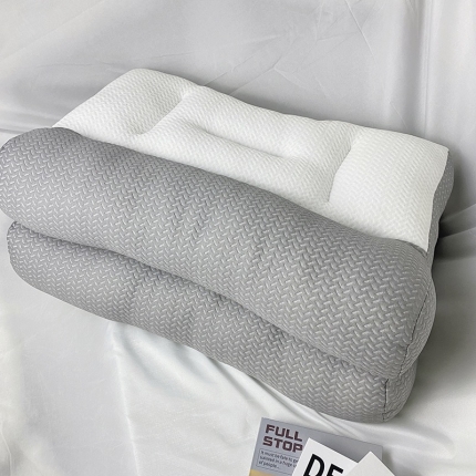 91家纺网 家纺一手货源 找家纺 （总）拾光枕芯 2023新款透气反牵引颈椎分区护颈高克重枕