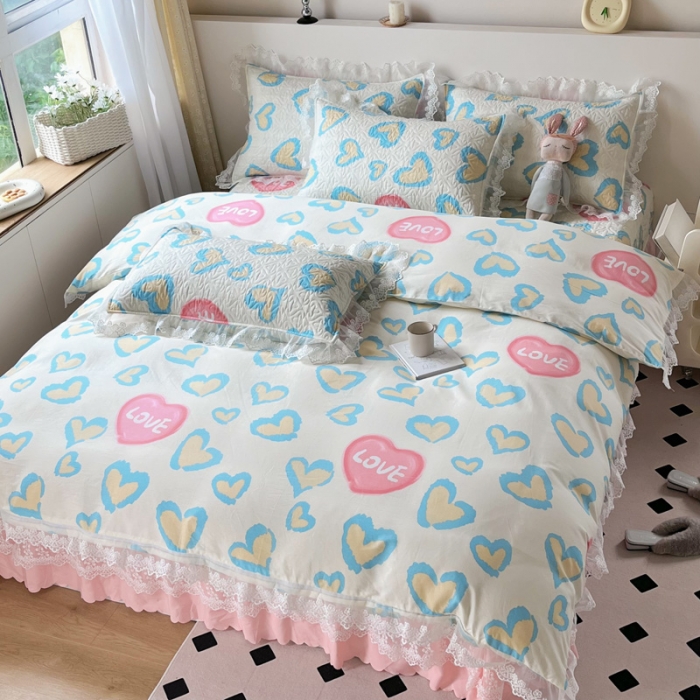 91家纺网 家纺一手货源 找家纺 添越2024小清新韩版蕾丝款花边纯棉夹棉床盖三件套全棉天使之心-蕾丝款