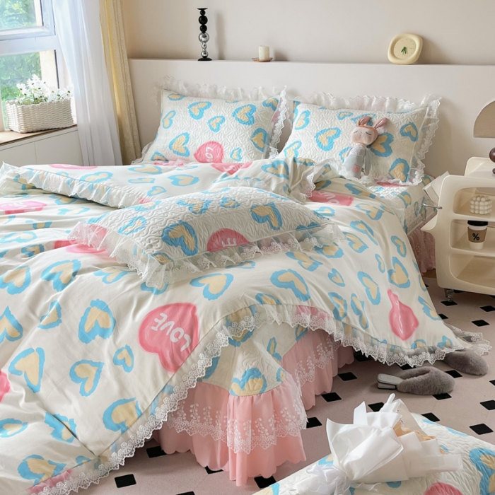 91家纺网 家纺一手货源 找家纺 添越2024小清新韩版蕾丝款花边纯棉夹棉床盖三件套全棉天使之心-蕾丝款