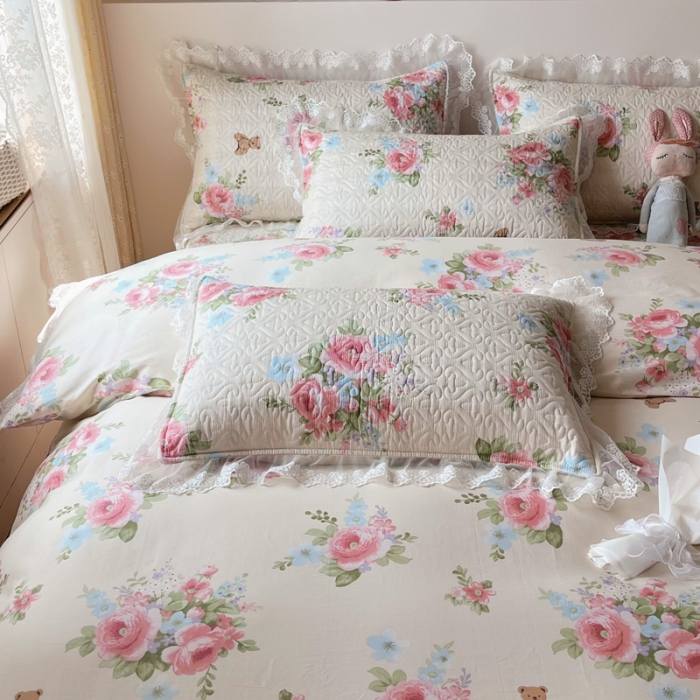 91家纺网 家纺一手货源 找家纺 添越2024小清新韩版蕾丝款花边纯棉夹棉床盖三件套全棉佳人有约蕾丝款