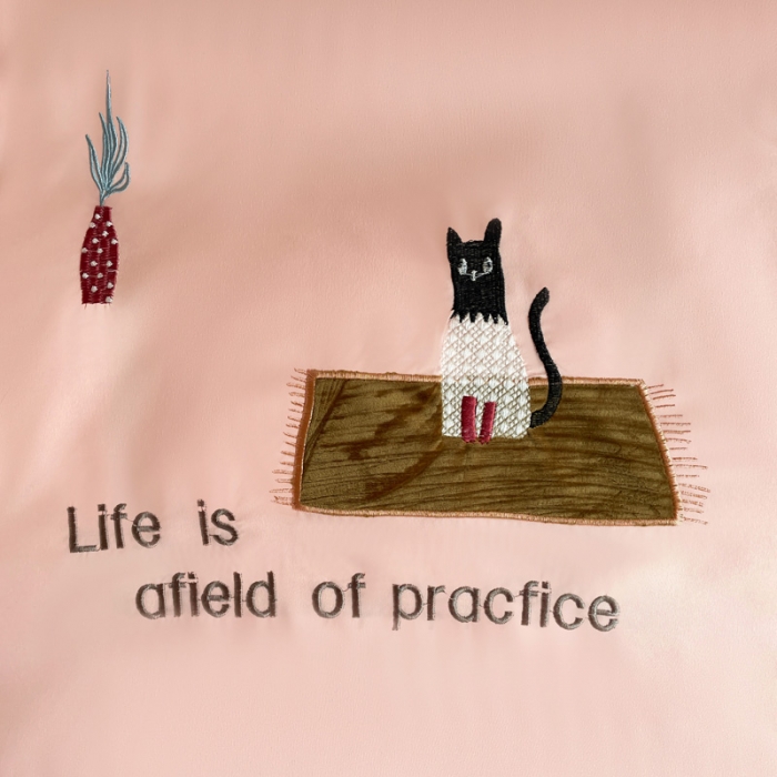 91家纺网 家纺一手货源 找家纺 娜娜 2023新款水洗棉刺绣素色学生三件套 多多猫-粉