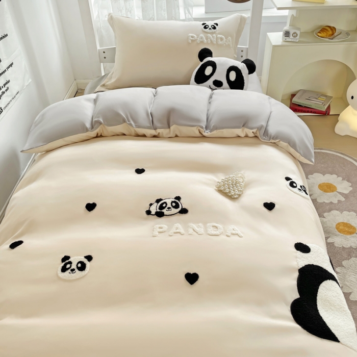 91家纺网 家纺一手货源 找家纺 娜娜 2023新款水洗棉刺绣素色学生三件套 熊猫嘟嘟-白灰