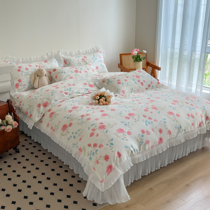 91家纺网 家纺一手货源 找家纺 添越 2024小清新韩版蕾丝花边纯棉夹棉床盖三件套全棉初夏花蕊