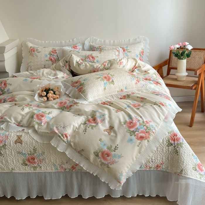 91家纺网 家纺一手货源 找家纺 添越 2024小清新韩版蕾丝花边纯棉夹棉床盖三件套全棉佳人有约