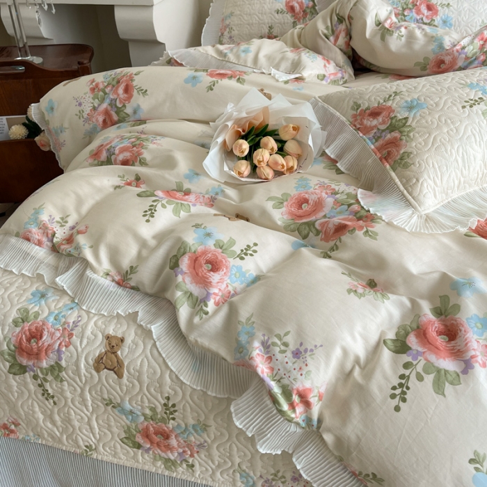 91家纺网 家纺一手货源 找家纺 添越 2024小清新韩版蕾丝花边纯棉夹棉床盖三件套全棉佳人有约