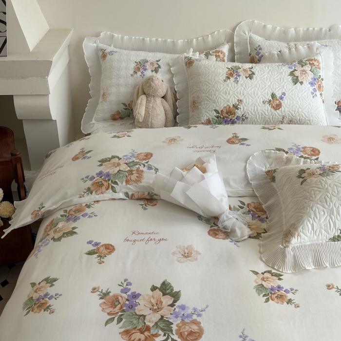 91家纺网 家纺一手货源 找家纺 添越 2024小清新韩版蕾丝花边纯棉夹棉床盖三件套全棉南国佳人