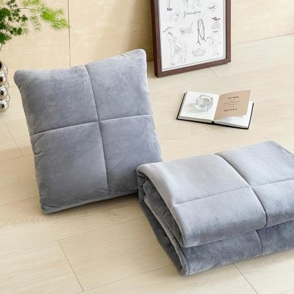 91家纺网 家纺一手货源 找家纺 （总）多米家居 2023新款风尚四季抱枕被