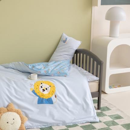 91家纺网 家纺一手货源 找家纺 总喜多兔 2023新款40支13372纯棉小小梦绣花幼儿园被子三件套