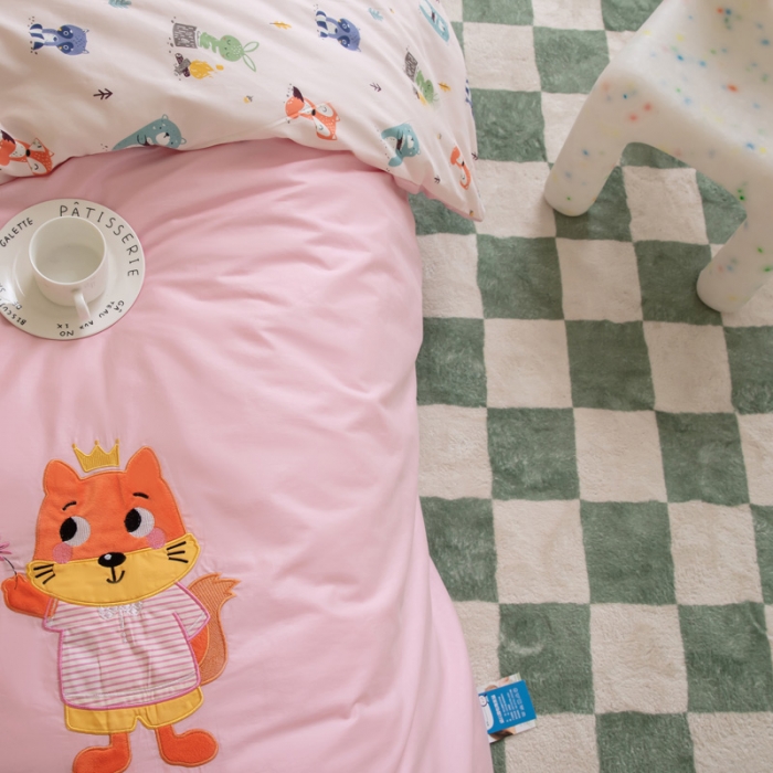 91家纺网 家纺一手货源 找家纺 总喜多兔 2023新款40支13372纯棉小小梦绣花幼儿园被子三件套