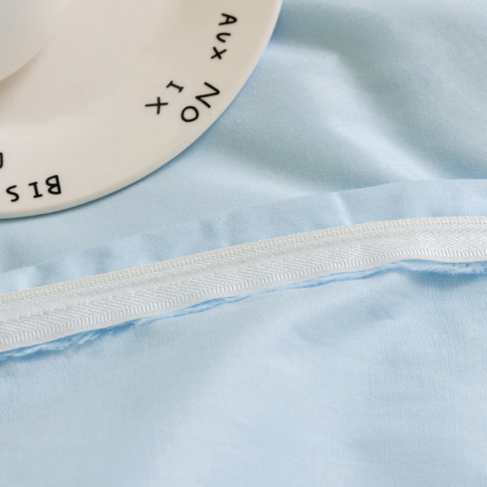 91家纺网 家纺一手货源 找家纺 喜多兔 2023新款40支13372纯棉小小梦绣花幼儿园被子三件套 蓝色小熊仔