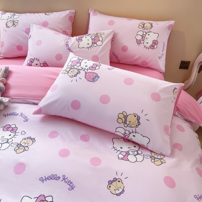 91家纺网 家纺一手货源 找家纺 博雅家纺 2023新款三丽鸥卡通全棉四件套 草莓Kitty