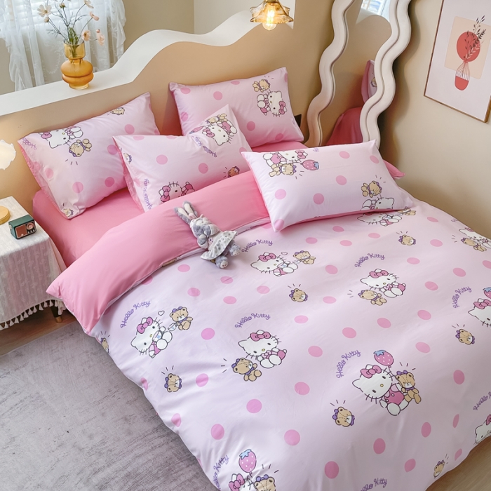 91家纺网 家纺一手货源 找家纺 博雅家纺 2023新款三丽鸥卡通全棉四件套 草莓Kitty