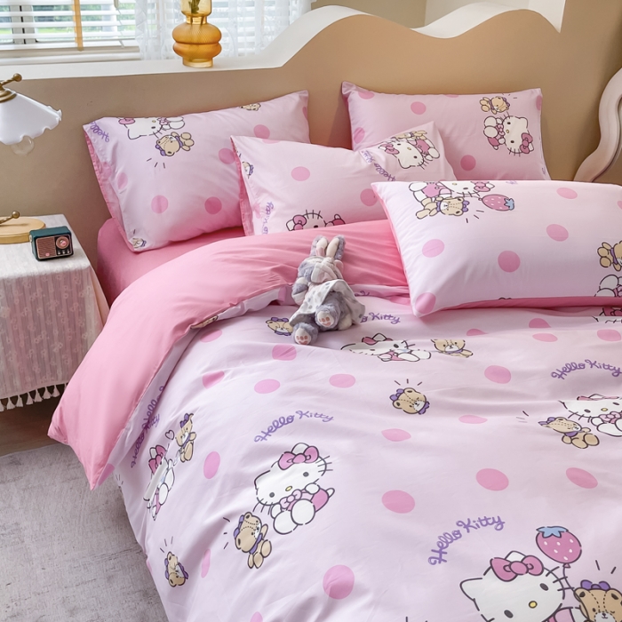 91家纺网 家纺一手货源 找家纺 博雅家纺 2023新款三丽鸥卡通全棉四件套 草莓Kitty