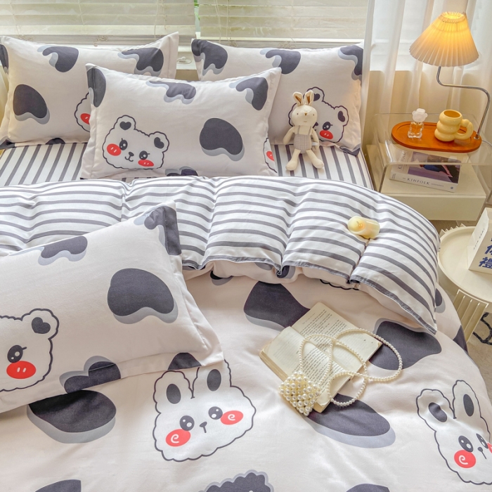 91家纺网 家纺一手货源 找家纺 红日子 2023新款斜纹印花四件套 梦洛依熊