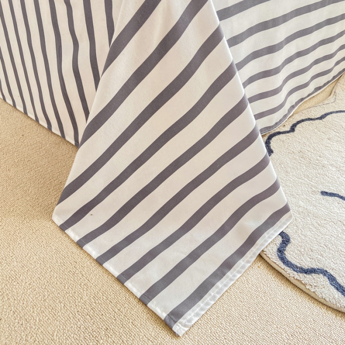 91家纺网 家纺一手货源 找家纺 红日子 2023新款斜纹印花四件套 梦洛依熊