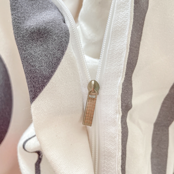 91家纺网 家纺一手货源 找家纺 红日子 2023新款斜纹印花四件套 梦洛依熊