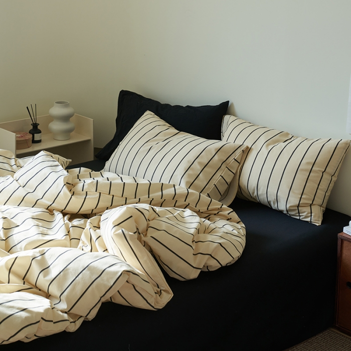 91家纺网 家纺一手货源 找家纺 窝米 2023新款13370全棉四件套简约风系列四件套 落日