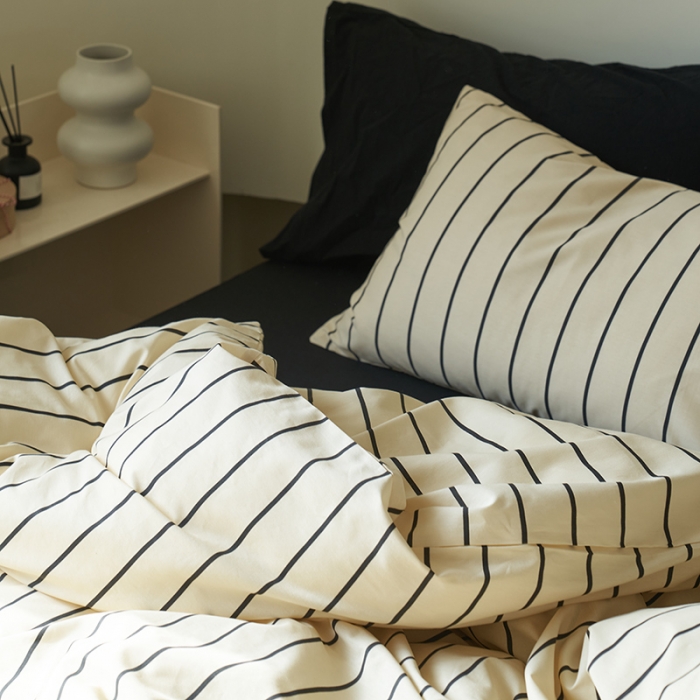 91家纺网 家纺一手货源 找家纺 窝米 2023新款13370全棉四件套简约风系列四件套 落日