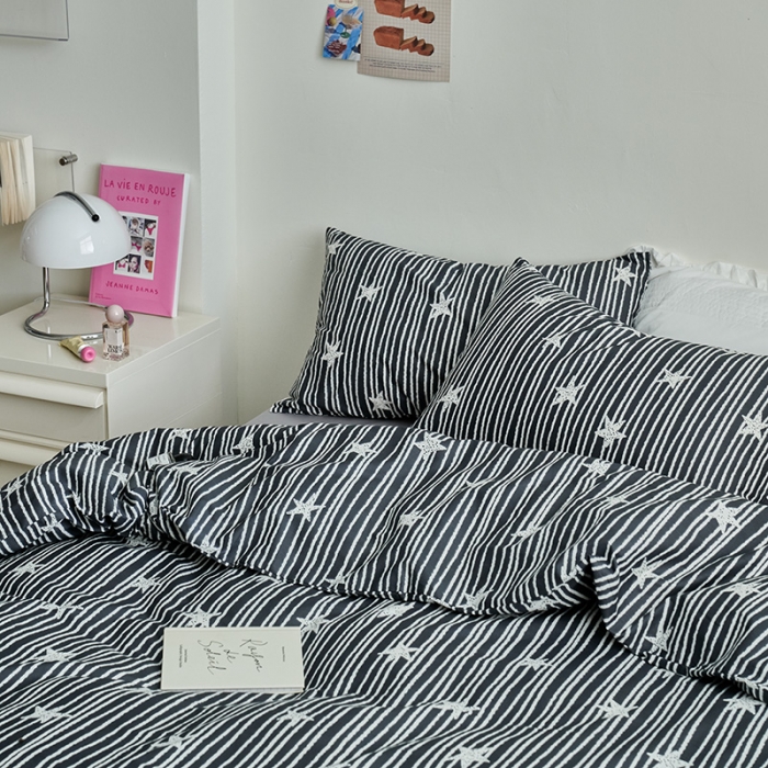 91家纺网 家纺一手货源 找家纺 窝米 2023新款13370全棉四件套简约风系列四件套 小王子