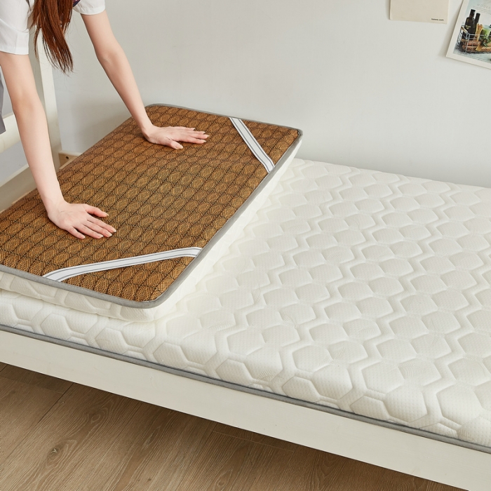 91家纺网 家纺一手货源 找家纺 锦丝钰床垫 2025新款学生多功能冰藤针织棉双面四季两用床垫 格子白