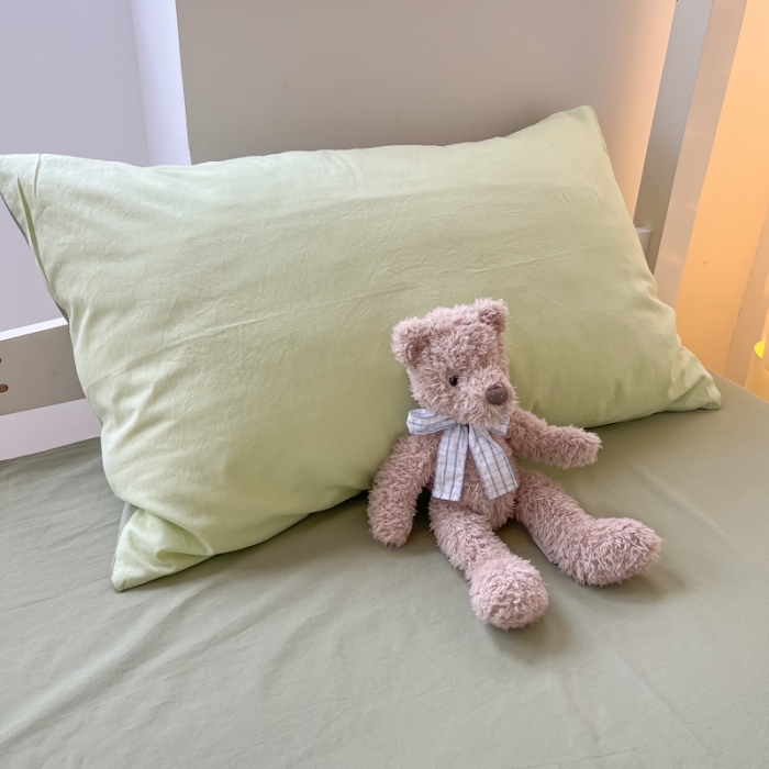 91家纺网 家纺一手货源 找家纺 盼季 2023新款无印风格子纯色水洗棉四件套 果绿深绿