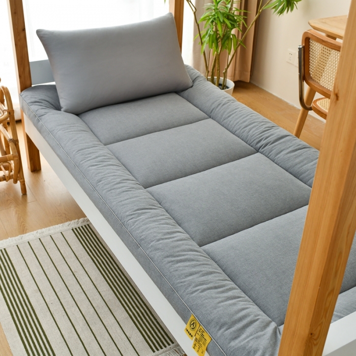 91家纺网 家纺一手货源 找家纺 鑫钰 2023新款学生宿舍专用全棉色织床褥垫褥软床垫整张羽丝棉填充 冰山灰