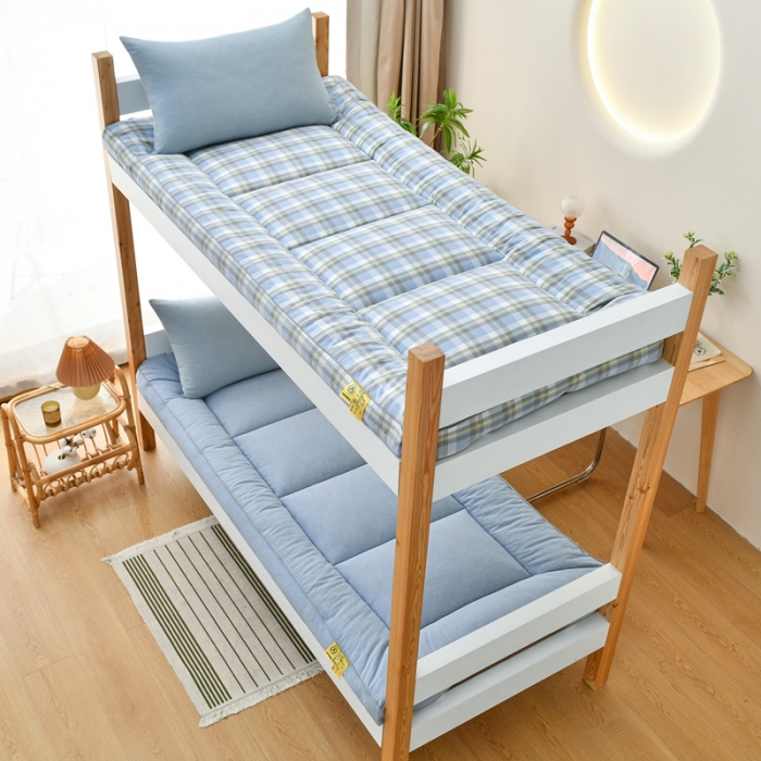 91家纺网 家纺一手货源 找家纺 鑫钰 2023新款学生宿舍专用全棉色织床褥垫褥软床垫整张羽丝棉填充 湖蓝