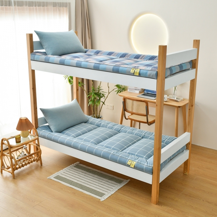 91家纺网 家纺一手货源 找家纺 鑫钰 2023新款学生宿舍专用全棉色织床褥垫褥软床垫整张羽丝棉填充 蓝大格