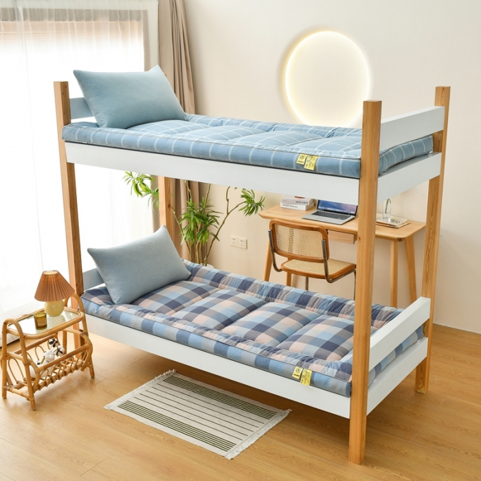 91家纺网 家纺一手货源 找家纺 鑫钰 2023新款学生宿舍专用全棉色织床褥垫褥软床垫整张羽丝棉填充 七彩格蓝