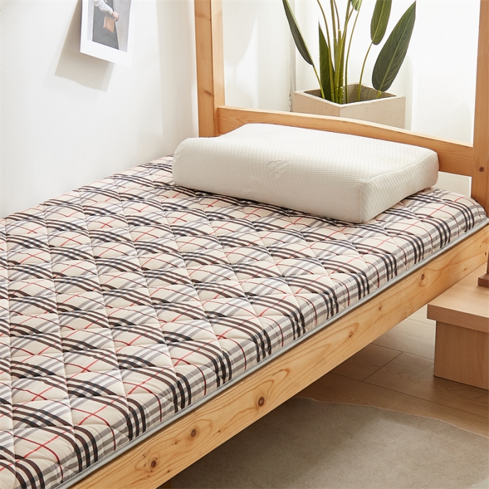 91家纺网 家纺一手货源 找家纺 寐珂 2025新款水洗棉棉花床垫系列-学生款 宝莉小格