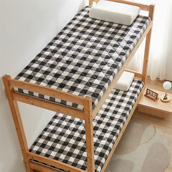 91家纺网 家纺一手货源 找家纺 寐珂 2025新款水洗棉棉花床垫系列-学生款 黑白中格