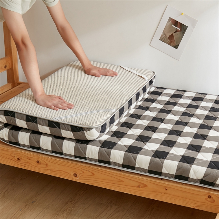 91家纺网 家纺一手货源 找家纺 寐珂 2025新款水洗棉棉花床垫系列-学生款 黑白中格