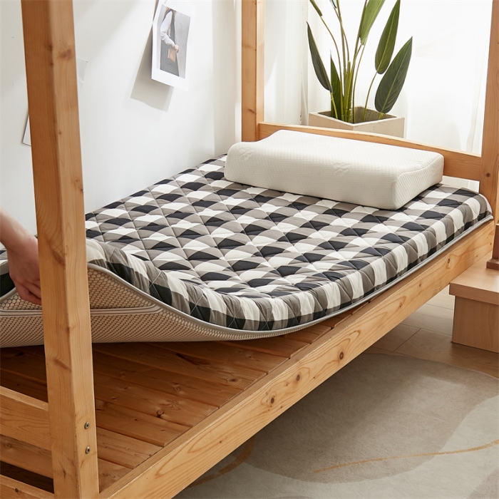 91家纺网 家纺一手货源 找家纺 寐珂 2025新款水洗棉棉花床垫系列-学生款 黑白中格