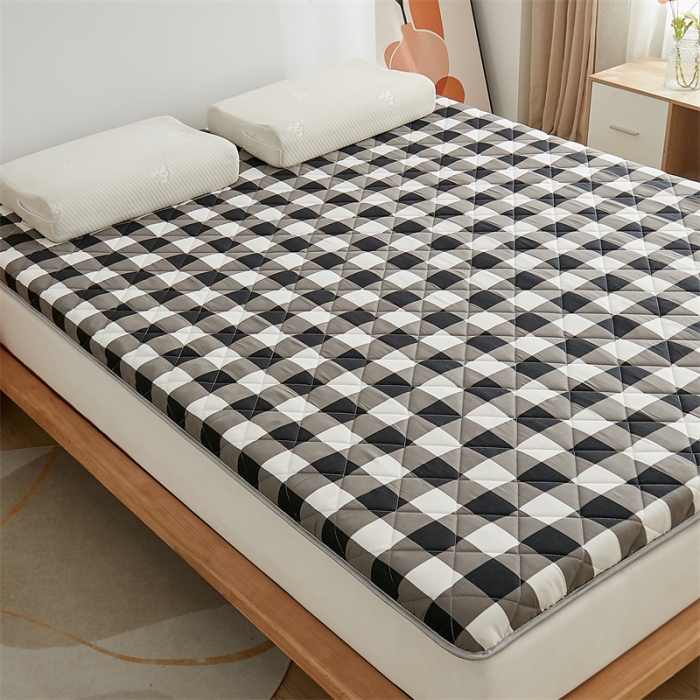 91家纺网 家纺一手货源 找家纺 寐珂 2025新款水洗棉棉花床垫系列-双人床 黑自中格