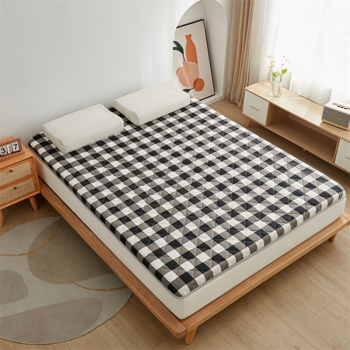 91家纺网 家纺一手货源 找家纺 寐珂 2025新款水洗棉棉花床垫系列-双人床 黑自中格