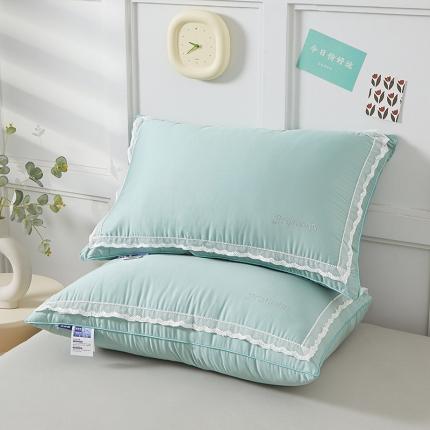 91家纺网 家纺一手货源 找家纺 （总）歌历斯  2023新款滚边烫钻蓬松舒睡玻尿酸纤维亲肤枕