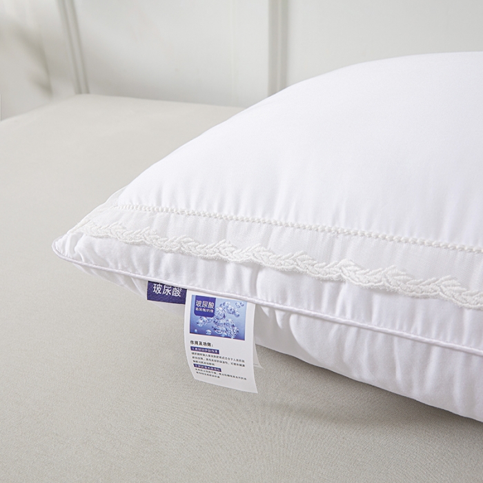 91家纺网 家纺一手货源 找家纺 （总）歌历斯  2023新款滚边烫钻蓬松舒睡玻尿酸纤维亲肤枕