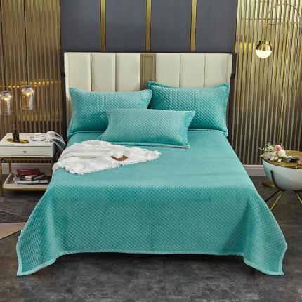 91家纺网 家纺一手货源 找家纺 （总）佳梦家纺 2023新款牛奶绒华夫格床盖