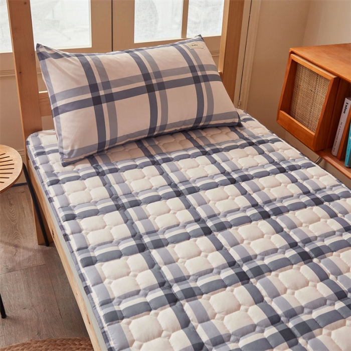 91家纺网 家纺一手货源 找家纺 （总）雯豆2023新款学生宿舍上下铺床护垫软垫子加厚榻榻米防滑床褥子