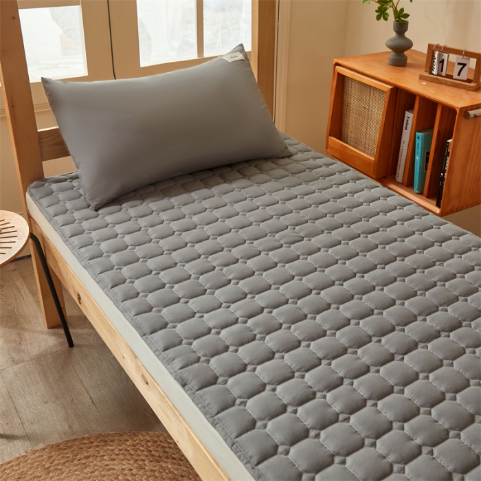 91家纺网 家纺一手货源 找家纺 雯豆学生宿舍上下铺床护垫软垫子加厚榻榻米防滑床褥子 玉米床褥-青灰