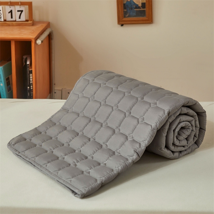 91家纺网 家纺一手货源 找家纺 雯豆学生宿舍上下铺床护垫软垫子加厚榻榻米防滑床褥子 玉米床褥-青灰