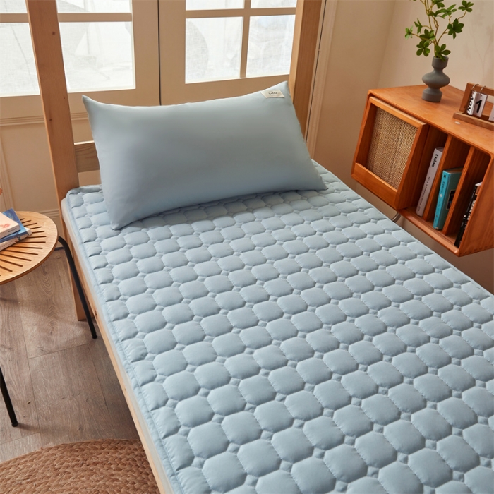 91家纺网 家纺一手货源 找家纺 雯豆学生宿舍上下铺床护垫软垫子加厚榻榻米防滑床褥子 玉米床褥-晴山蓝