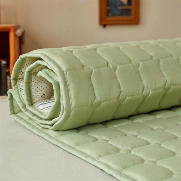 91家纺网 家纺一手货源 找家纺 雯豆学生宿舍上下铺床护垫软垫子加厚榻榻米防滑床褥子 玉米床褥-烟豆青
