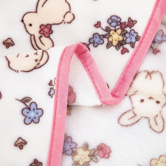 91家纺网 家纺一手货源 找家纺 恋尚羽 2025秋冬爆款印花披肩毯盖毯 花环兔