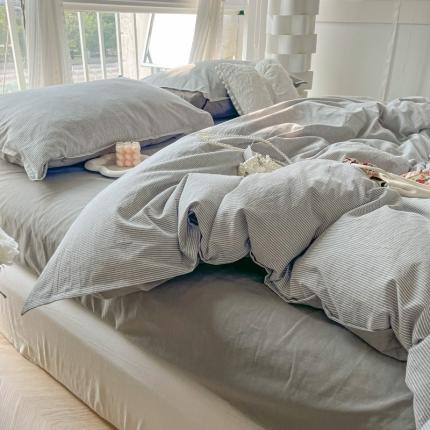 91家纺网 家纺一手货源 找家纺 总yyds网供【家用场景】细条纹云柔水洗棉单人双人四件套纯色双拼单被套