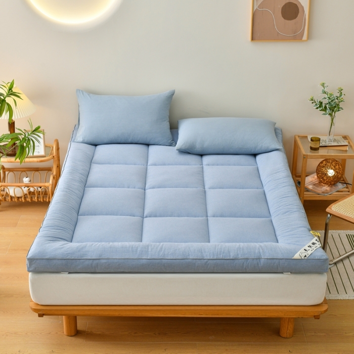 91家纺网 家纺一手货源 找家纺 鑫钰 2023新款纯棉全棉色织水洗床垫整张羽丝棉填充床褥垫褥软垫 湖蓝