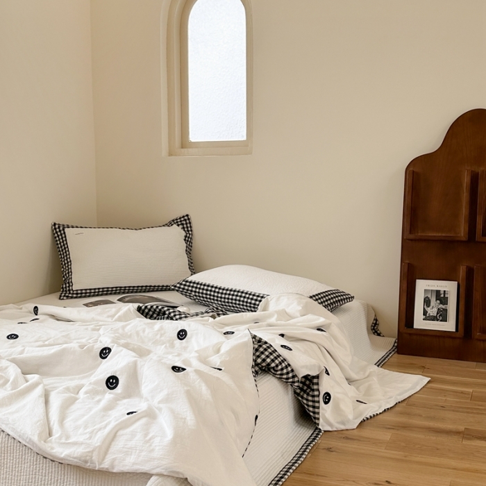 91家纺网 家纺一手货源 找家纺 洋铭区 2023新款水洗棉绣花床盖系列 幸福满满