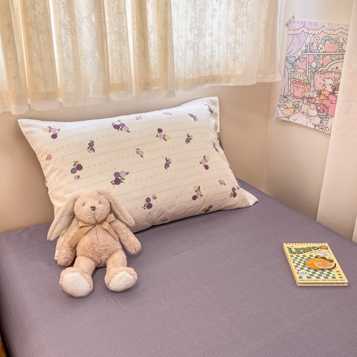 91家纺网 家纺一手货源 找家纺 简宜13070纯棉全棉40支斜纹卡通小清新学生床三件套四件套 紫葡仙子