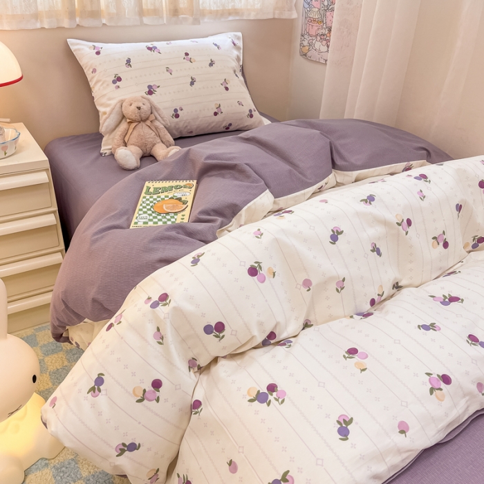 91家纺网 家纺一手货源 找家纺 简宜13070纯棉全棉40支斜纹卡通小清新学生床三件套四件套 紫葡仙子